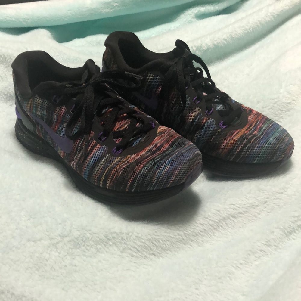 Woman’s Size 6 Nike Fitsole